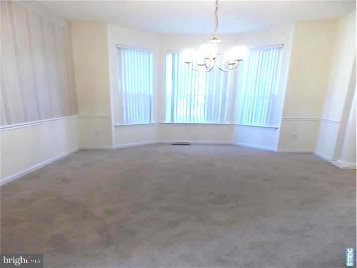 35 Threadleaf Terrace Burlington Township, NJ 08016 - Photo 5 of 12 Dining Room