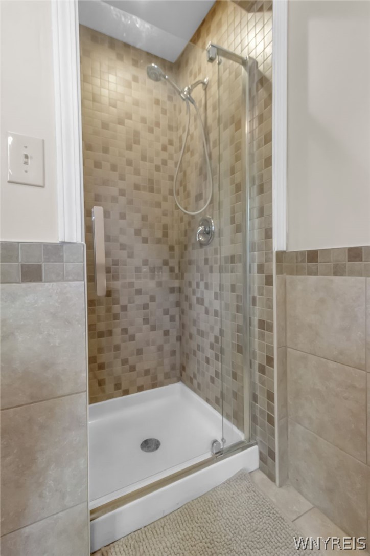 14 Donaldson Road Buffalo, NY 14208 - Photo 19 of 43