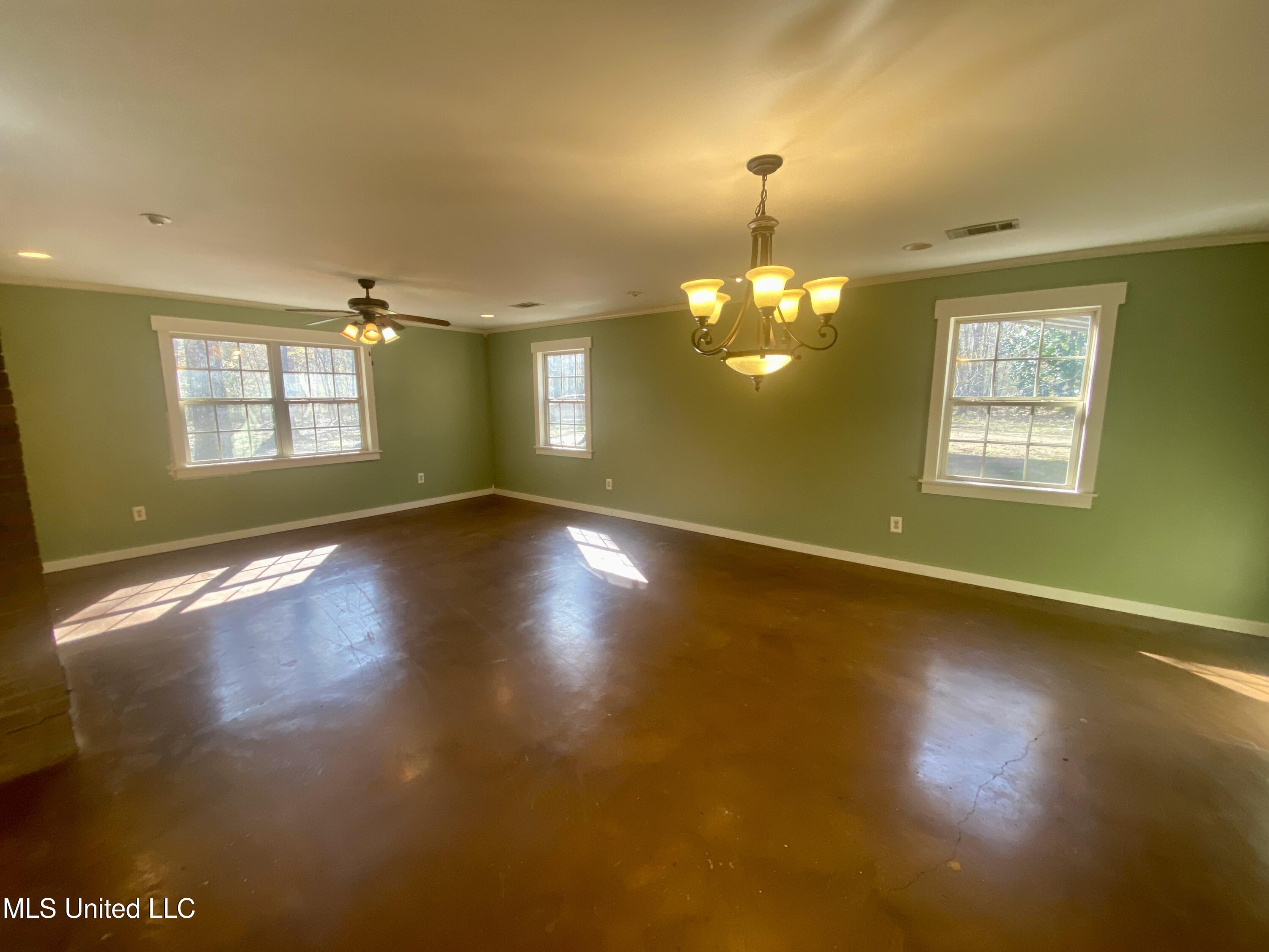 1073 Star Road Brandon, MS 39042 - Photo 18 of 41 IMG_8731