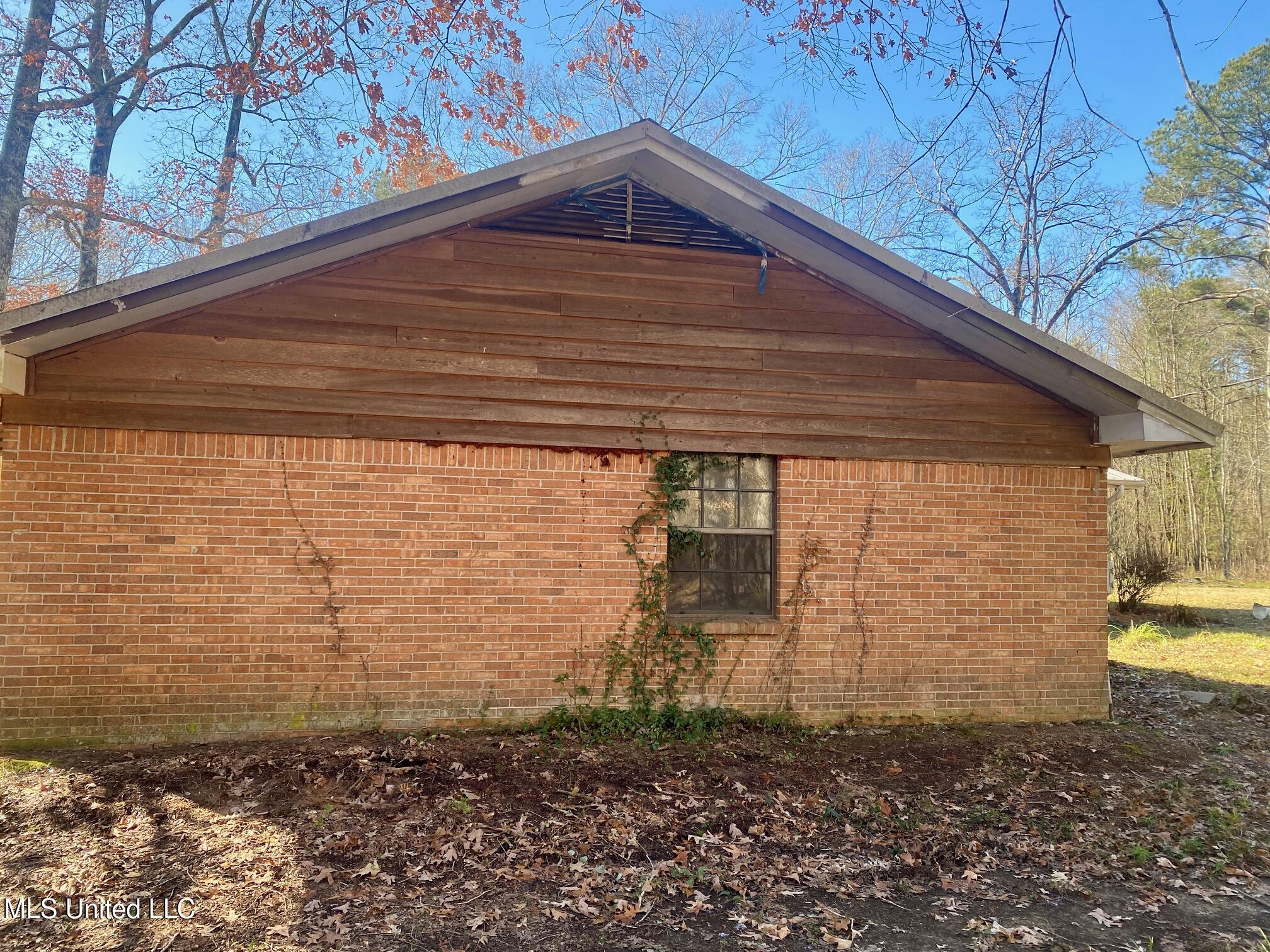1073 Star Road Brandon, MS 39042 - Photo 8 of 41 IMG_8758
