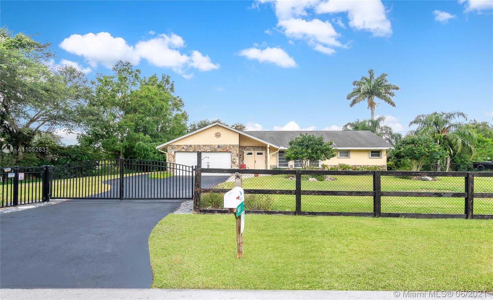 5611 Southwest 196th Lane Southwest Ranches, FL 33332 - Photo 1 of 31