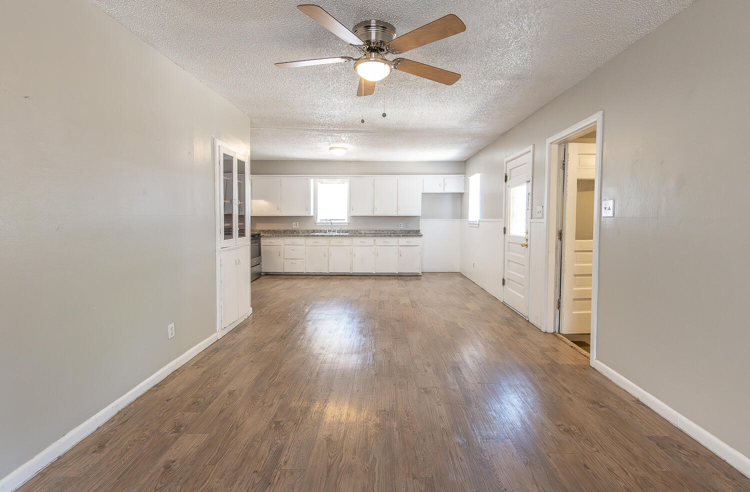 5005 39th Street Lubbock, TX 79414 - Photo 6 of 23 2L9A1514