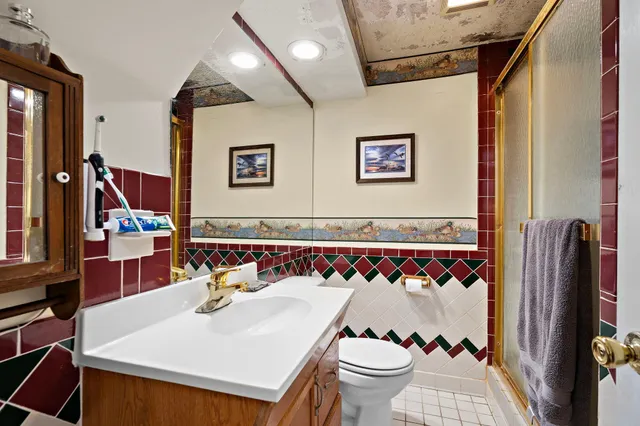 $849,900 | 640 Orchard Park Road, Long Lake, MN 55356