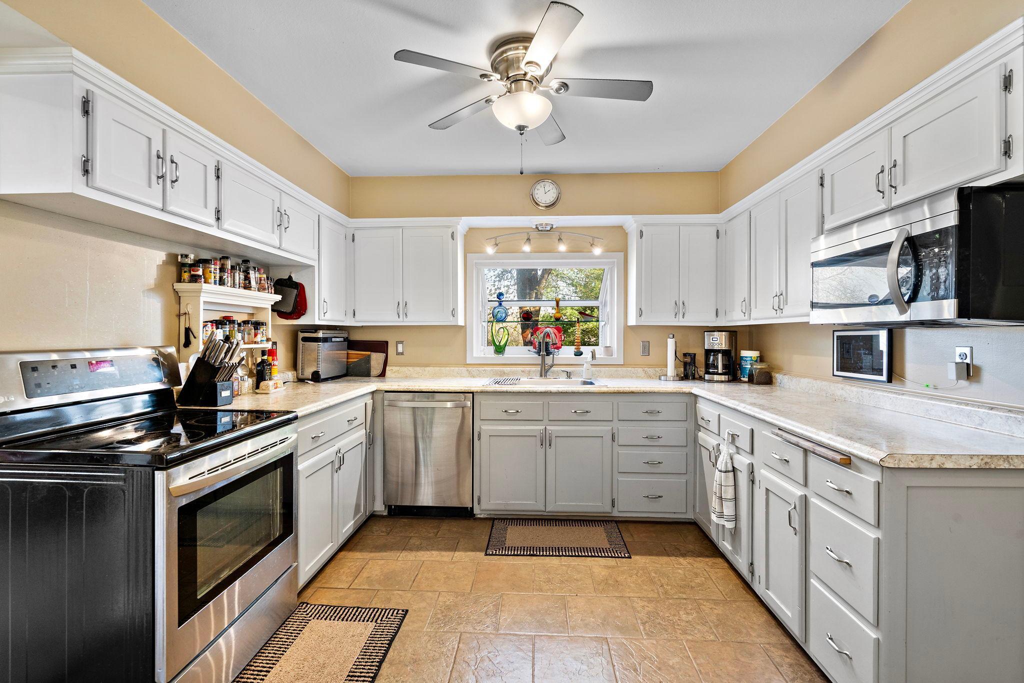 640 Orchard Park Road Long Lake, MN 55356 - Photo 6 of 62