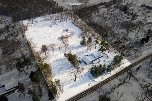 $849,900 | 640 Orchard Park Road, Long Lake, MN 55356