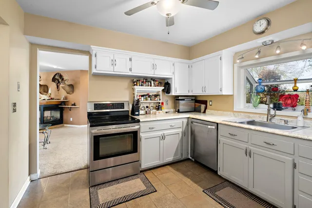 $849,900 | 640 Orchard Park Road, Long Lake, MN 55356