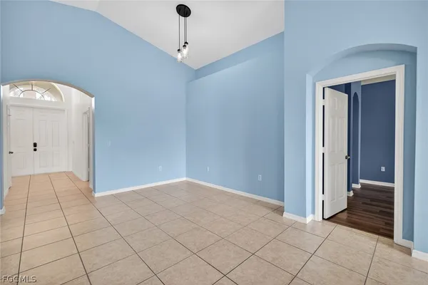 $2,500 | 8278 Sumner Avenue, Fort Myers, FL 33908