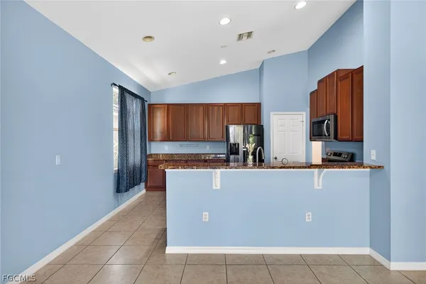 $2,500 | 8278 Sumner Avenue, Fort Myers, FL 33908
