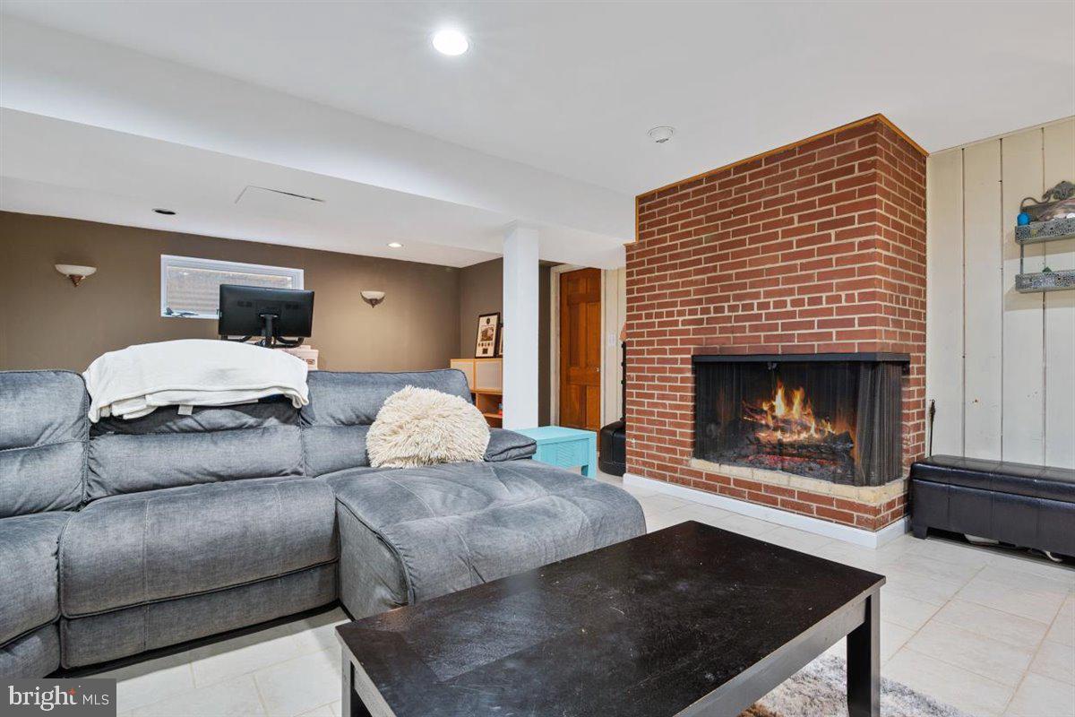 714 Kerwin Road Silver Spring, MD 20901 - Photo 28 of 34
