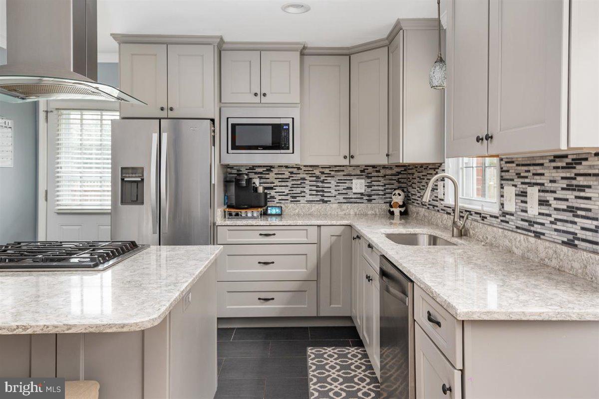 714 Kerwin Road Silver Spring, MD 20901 - Photo 8 of 34