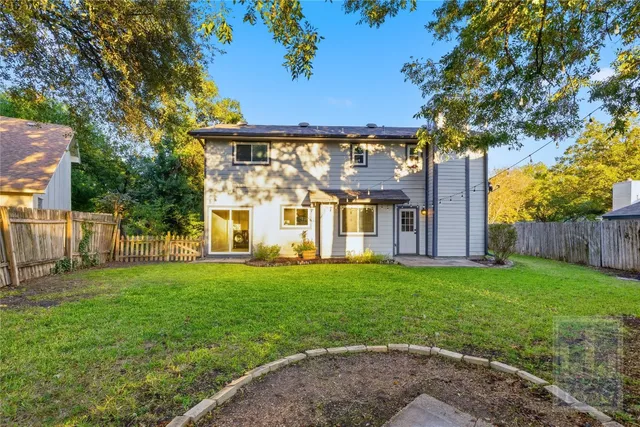 $2,300 | 7508 Elderberry Drive, Austin, TX 78745