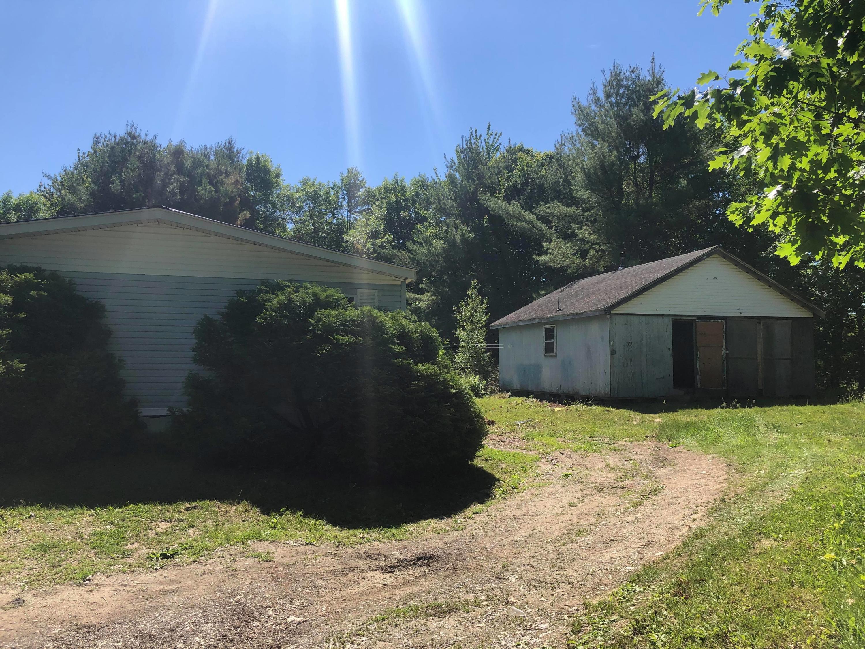 177 Birmingham Road Augusta, ME 04330 - Photo 4 of 26 House and shed