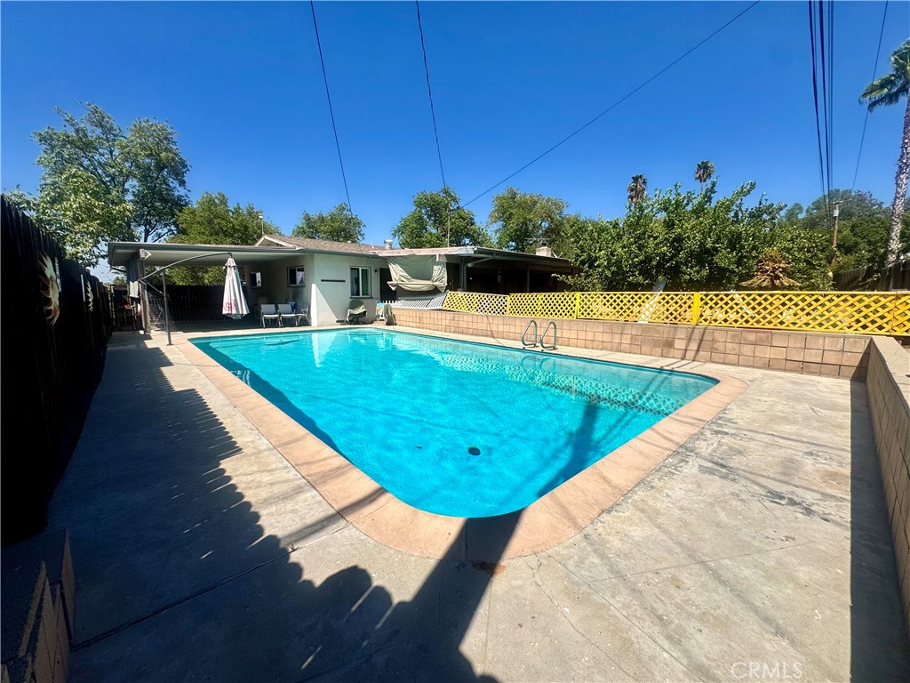 2390 Gloucester Way Riverside, CA 92506 - Photo 26 of 40 Gallery Image 26