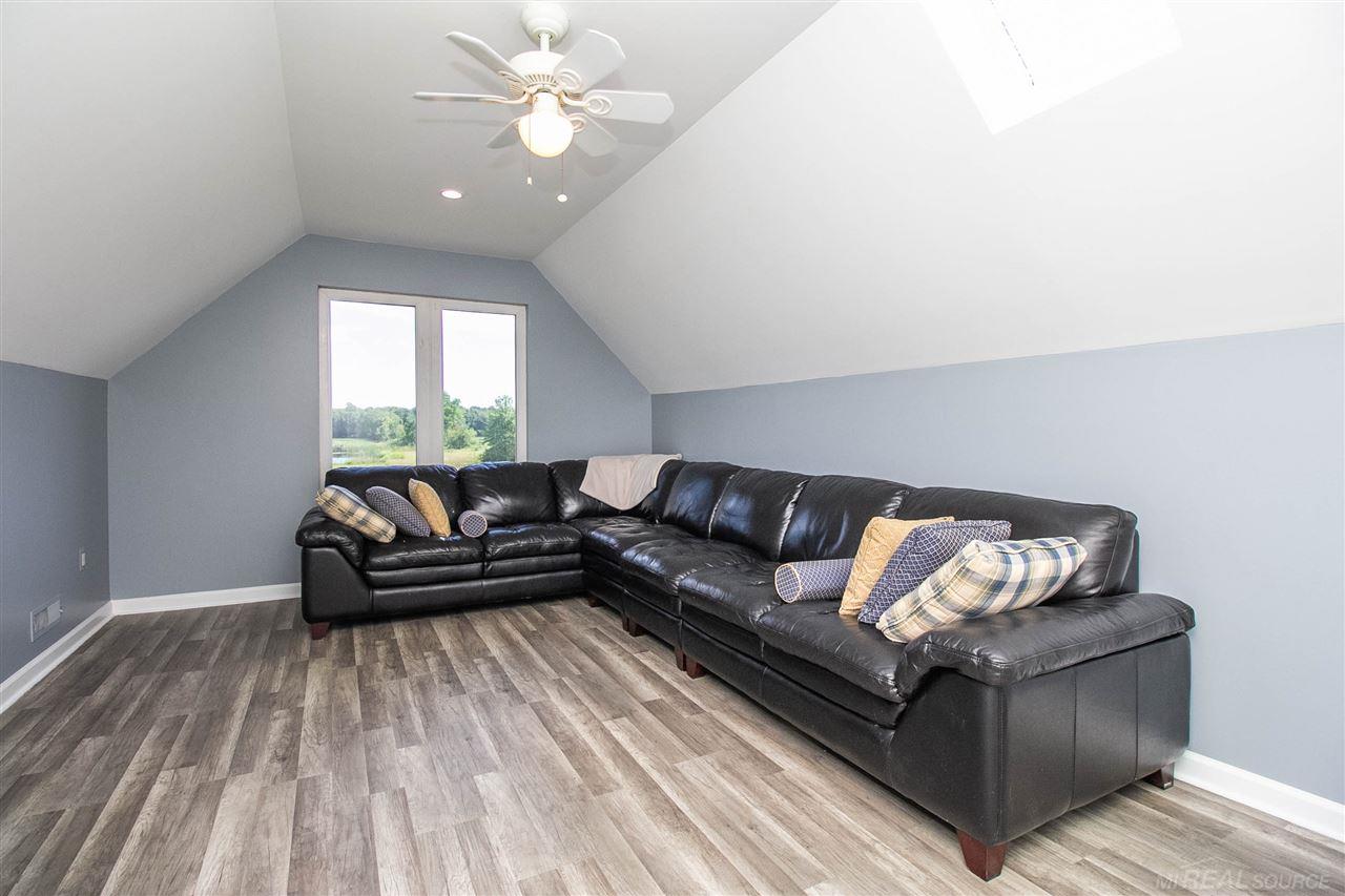 9155 Division Road Casco, MI 48064 - Photo 33 of 52