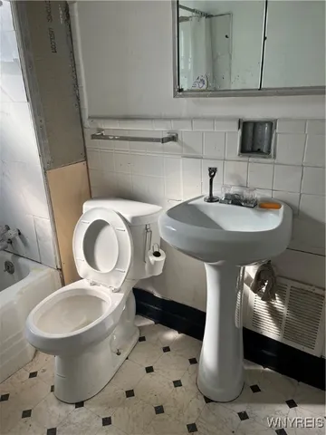 $149,900 | 2228 Cleveland Avenue, Niagara Falls, NY 14305