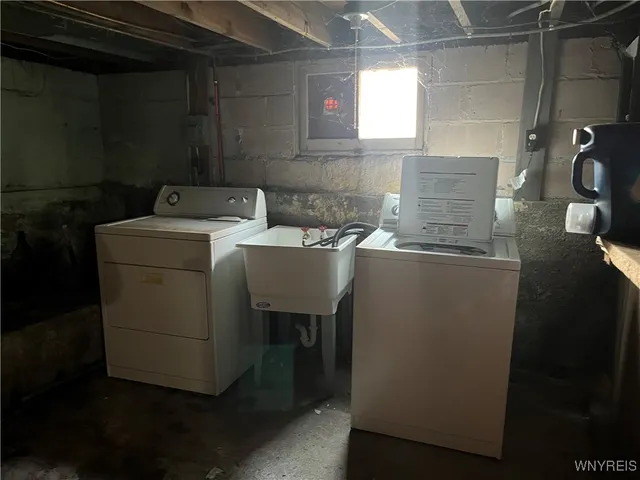 $149,900 | 2228 Cleveland Avenue, Niagara Falls, NY 14305