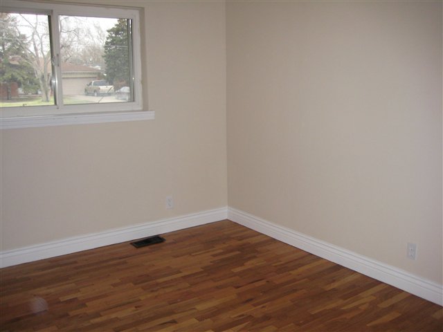 12941 East 13 Mile Road Warren, MI 48088 - Photo 2 of 12 31089032-1.JPG