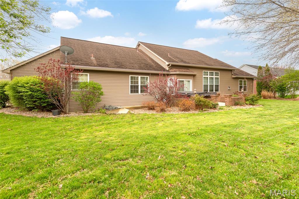 1830 Riviera Lane O'Fallon, IL 62269 - Photo 33 of 34