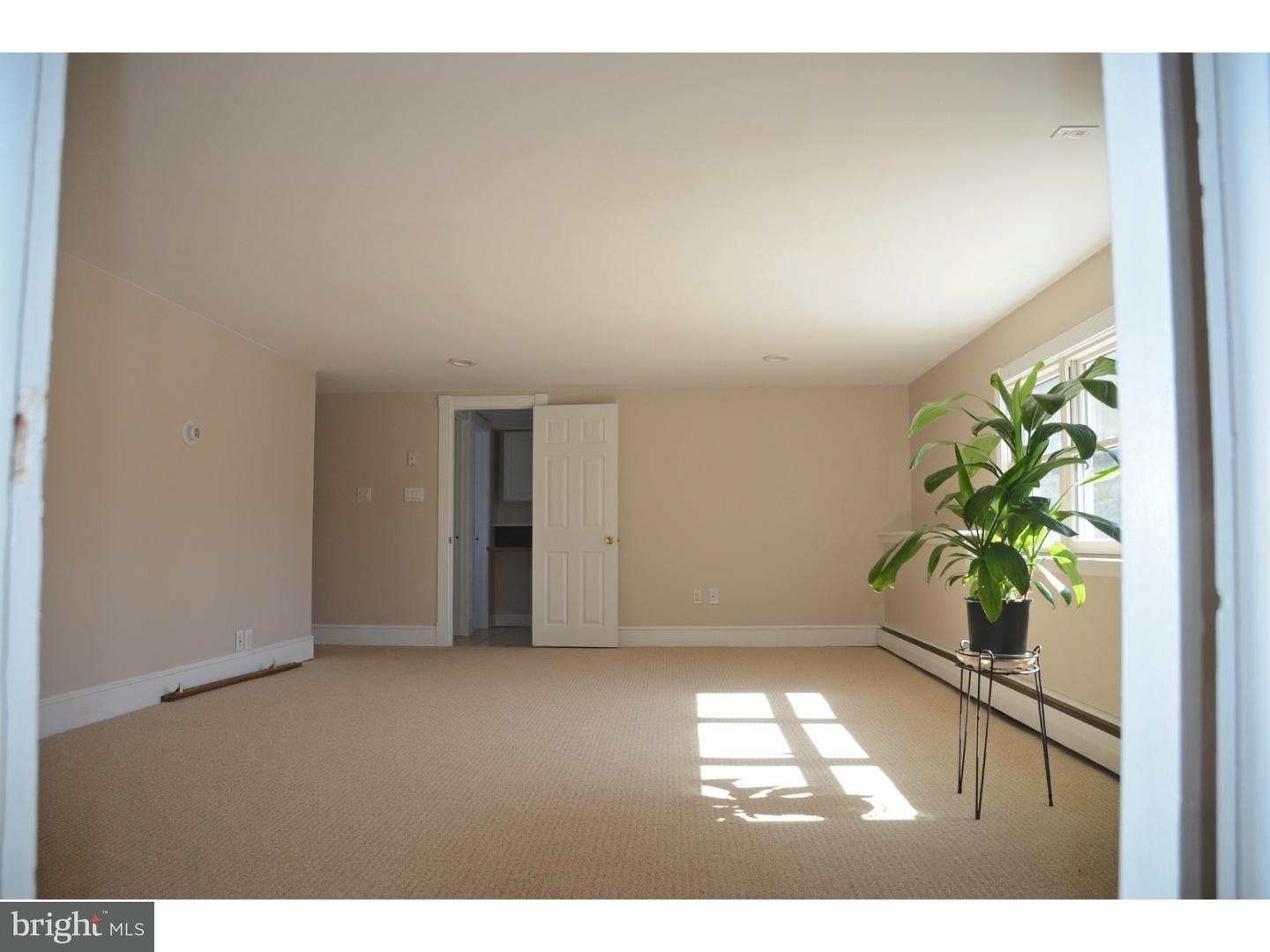 1248 Beverly Road Warminster, PA 18974 - Photo 16 of 23 Family Room