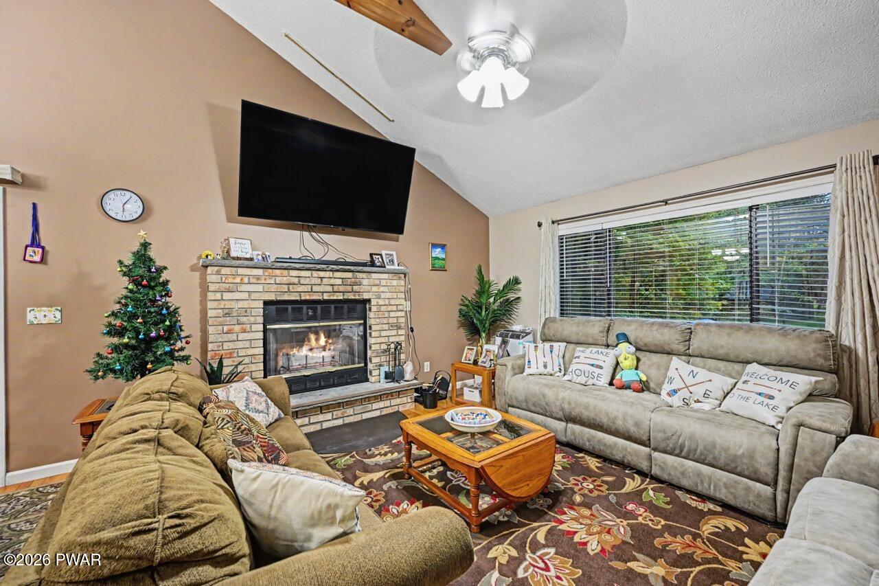 125 Rockway Road Lake Ariel, PA 18436 - Photo 6 of 86 Gallery Image 6