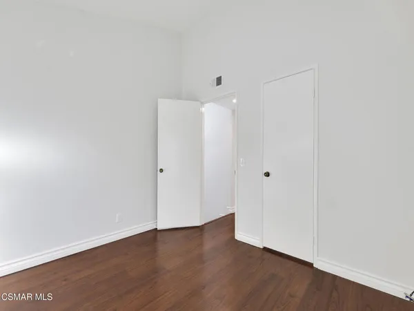 $619,000 | 6442 Twin Cir Lane, Unit 6, Simi Valley, CA 93063