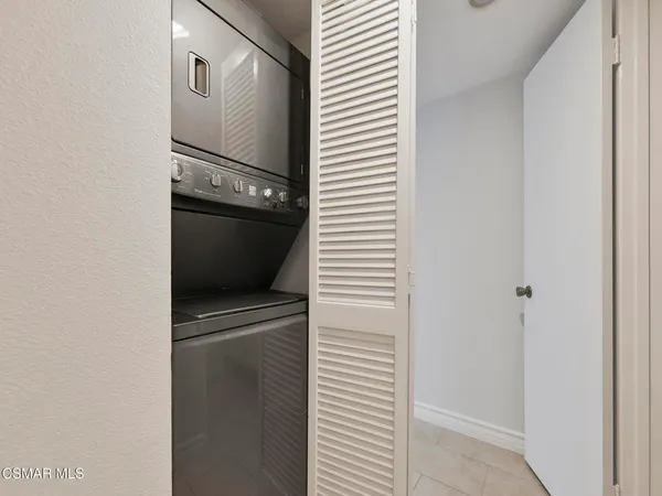 $619,000 | 6442 Twin Cir Lane, Unit 6, Simi Valley, CA 93063