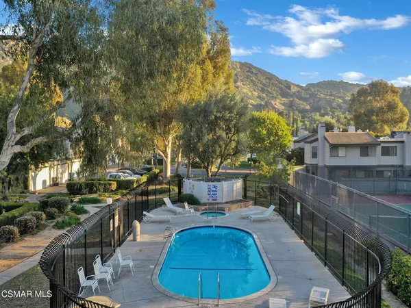 $619,000 | 6442 Twin Cir Lane, Unit 6, Simi Valley, CA 93063