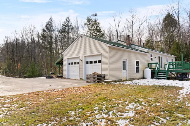 $319,999 | 28 Marden Road, Readfield, ME 04355