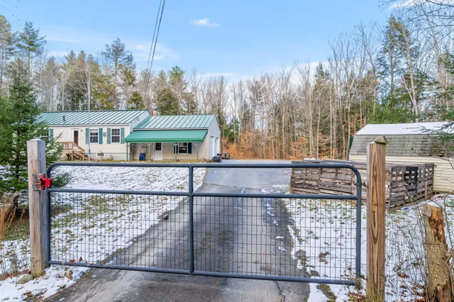 $319,999 | 28 Marden Road, Readfield, ME 04355