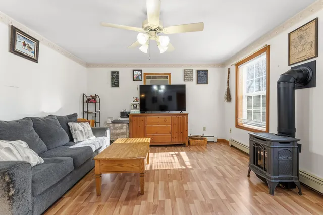 $319,999 | 28 Marden Road, Readfield, ME 04355