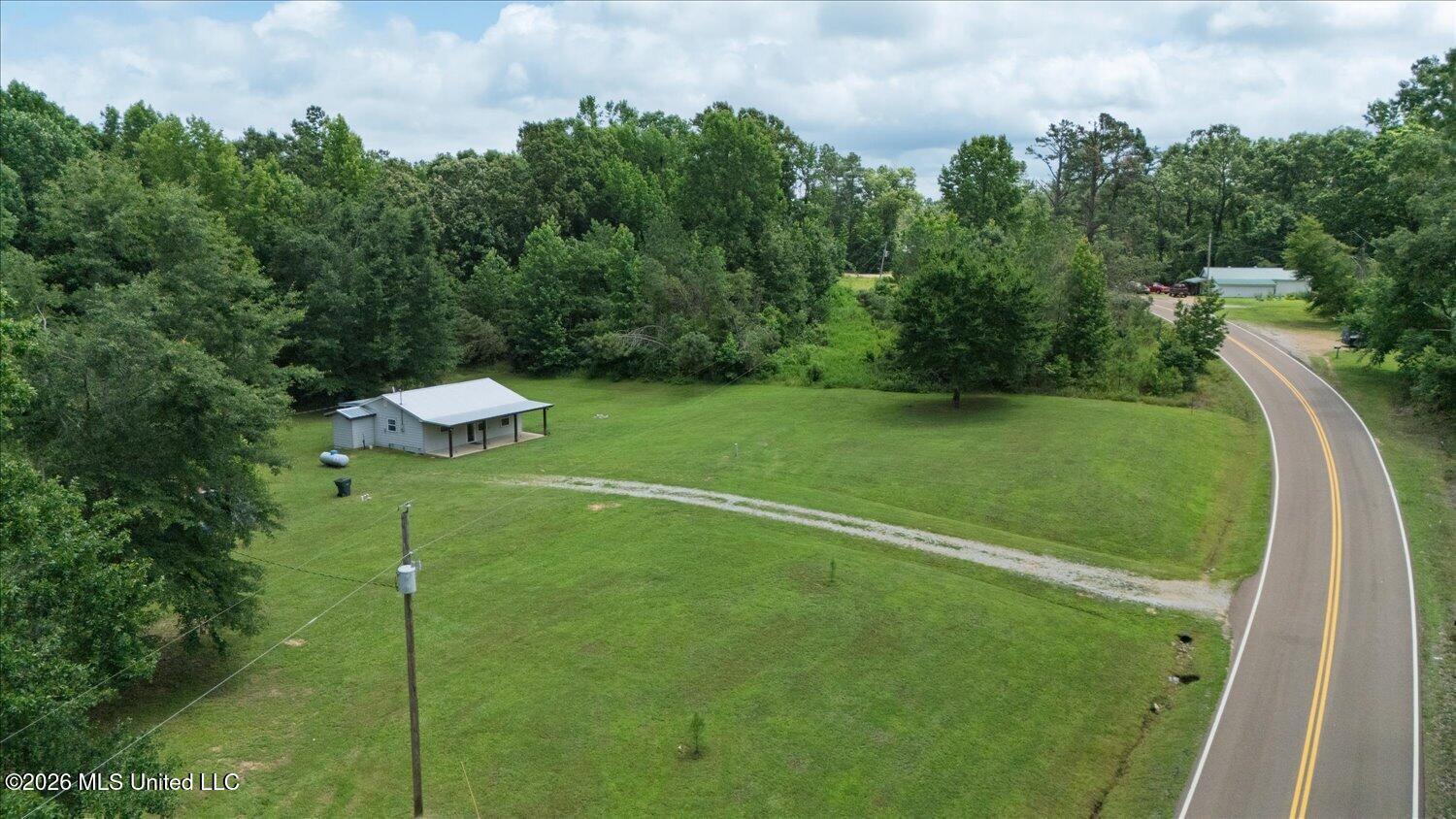 4528 Laws Hill Road Waterford, MS 38685 - Photo 32 of 49 32-32-4528 Laws Hill Rd-3147325sm