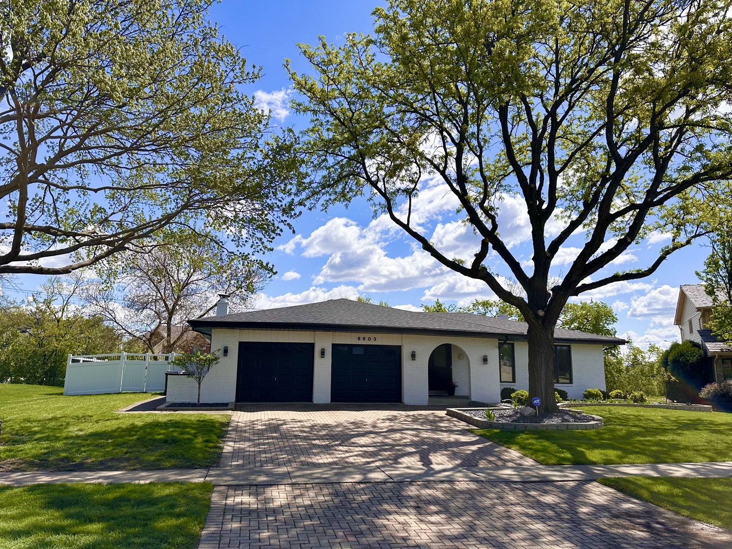 6603 Chaucer Road Willowbrook, IL 60527 - Photo 1 of 2