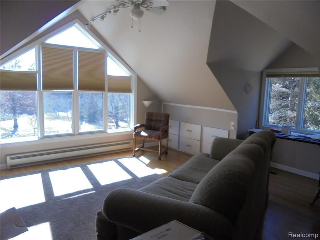688 East Buell Road Rochester, MI 48306 - Photo 18 of 28