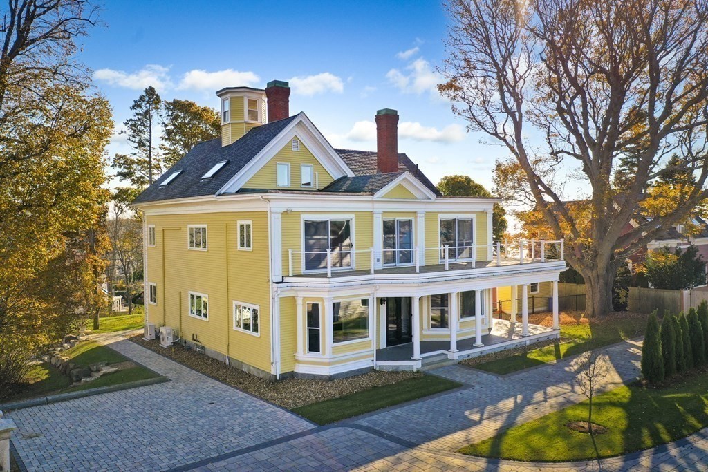 24 Wonson Street Gloucester, MA 01930 - Photo 2 of 38