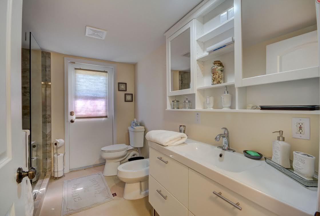 3855 Northwest 5th Avenue Boca Raton, FL 33431 - Photo 12 of 23 master sinks