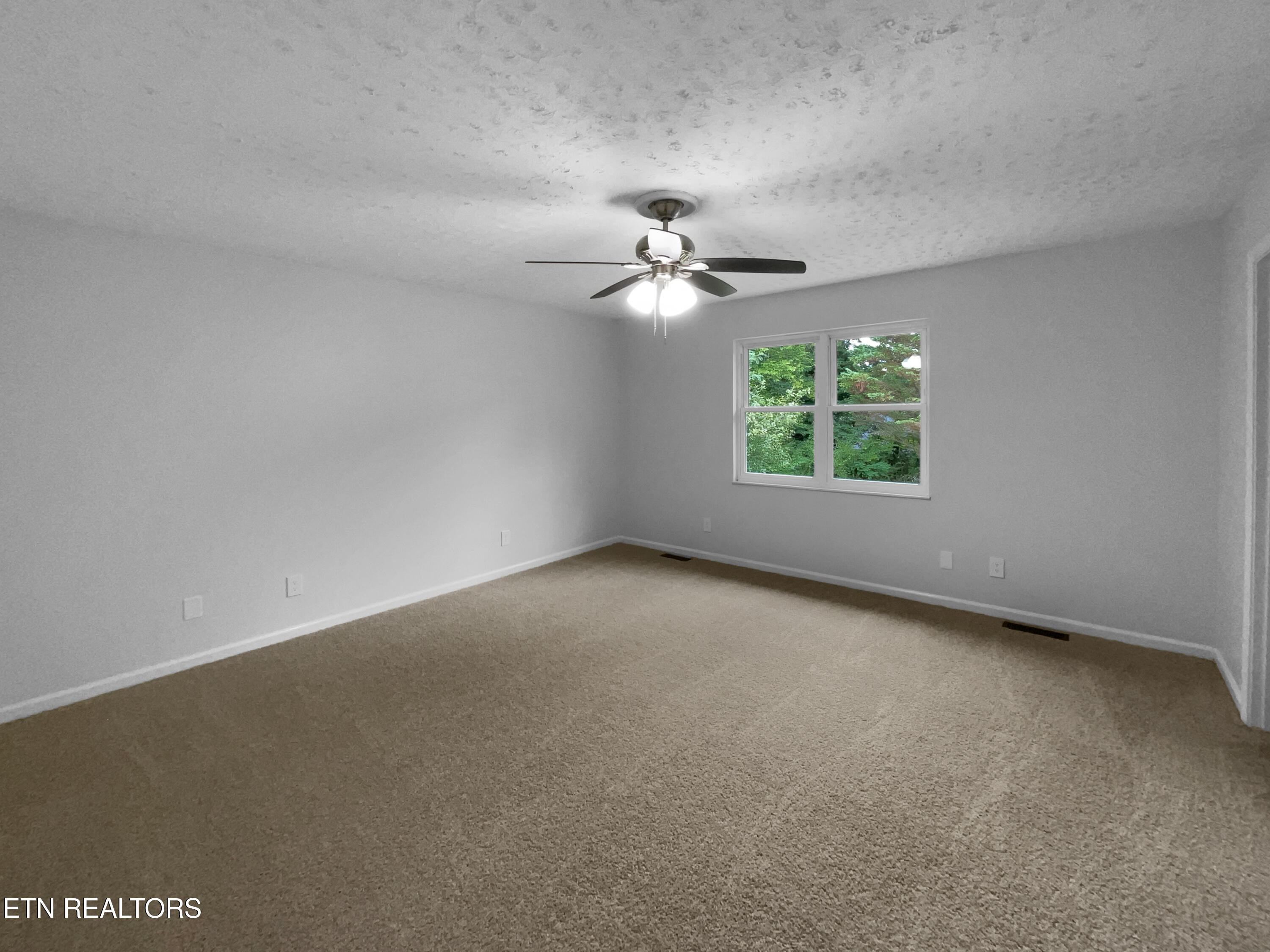 322 Chatuga Lane Loudon, TN 37774 - Photo 14 of 28 photo_05