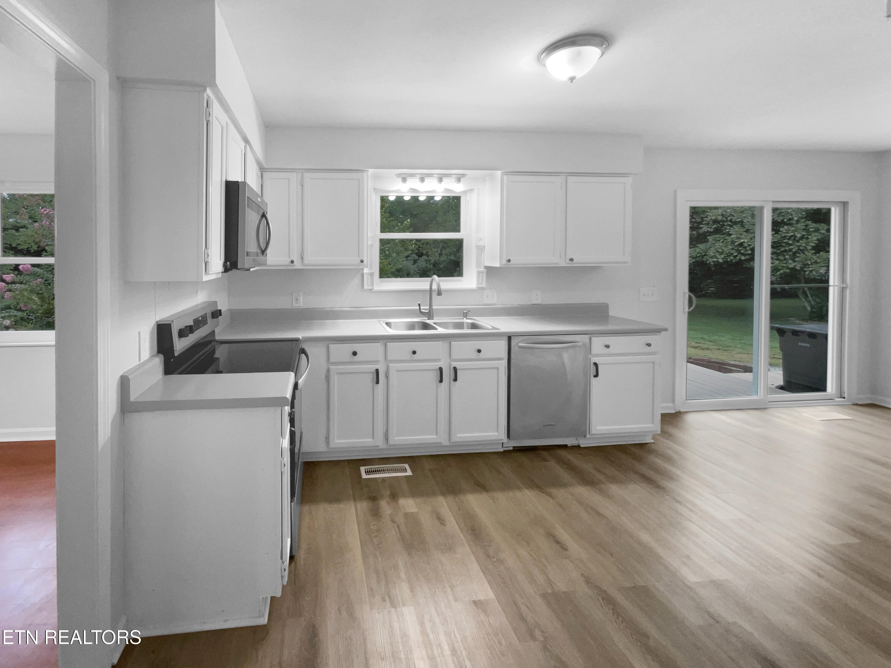 322 Chatuga Lane Loudon, TN 37774 - Photo 9 of 28 photo_20