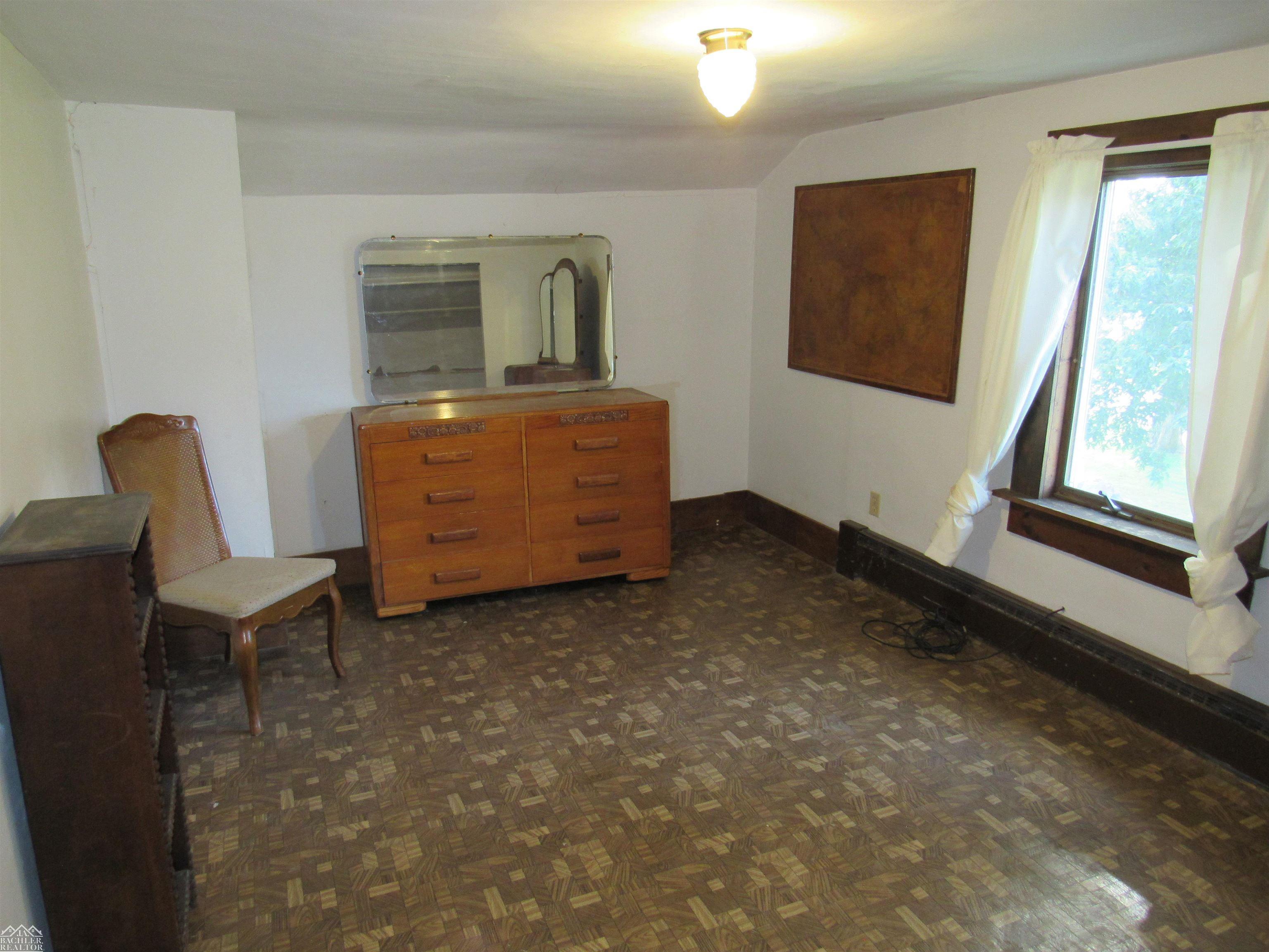 9910 North River Road Algonac, MI 48001 - Photo 34 of 48 50223938-45013791-f921-4f71-a843-61e345bf9348.JPG