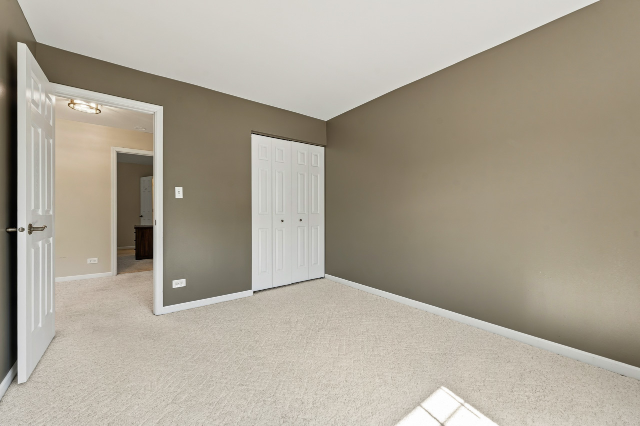 1219 Oak Ridge Drive Streamwood, IL 60107 - Photo 19 of 34 Gallery Image 19