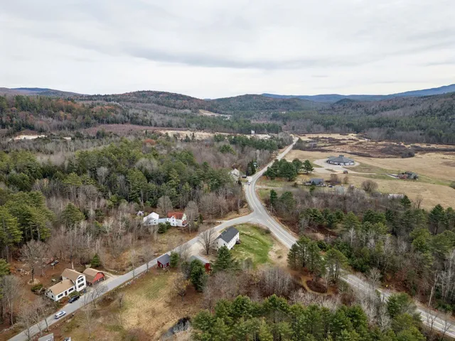 $575,000 | 11 Turnpike Road, Grafton, NH 03240
