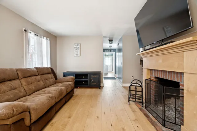 $575,000 | 11 Turnpike Road, Grafton, NH 03240