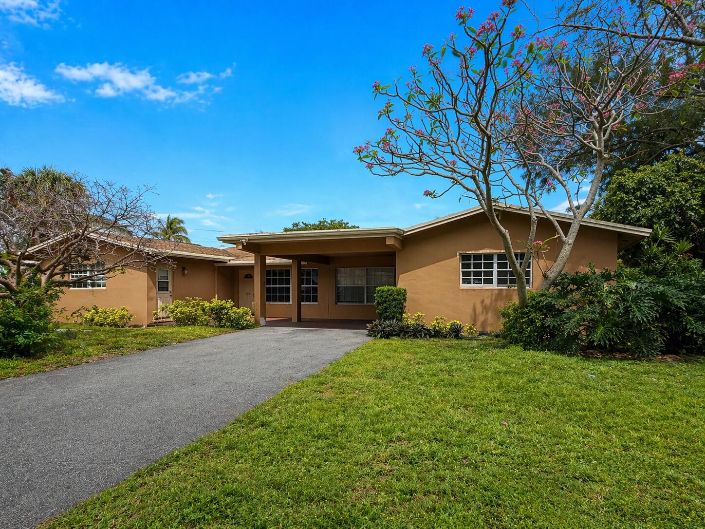 198 Southwest 15th Street Boca Raton, FL 33432 - Photo 1 of 14 Front