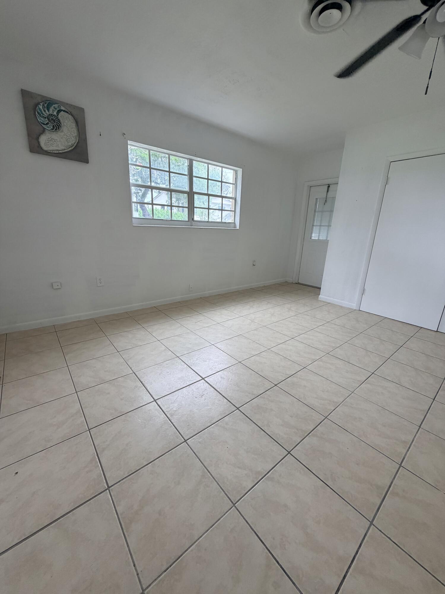 198 Southwest 15th Street Boca Raton, FL 33432 - Photo 5 of 14 198 bed
