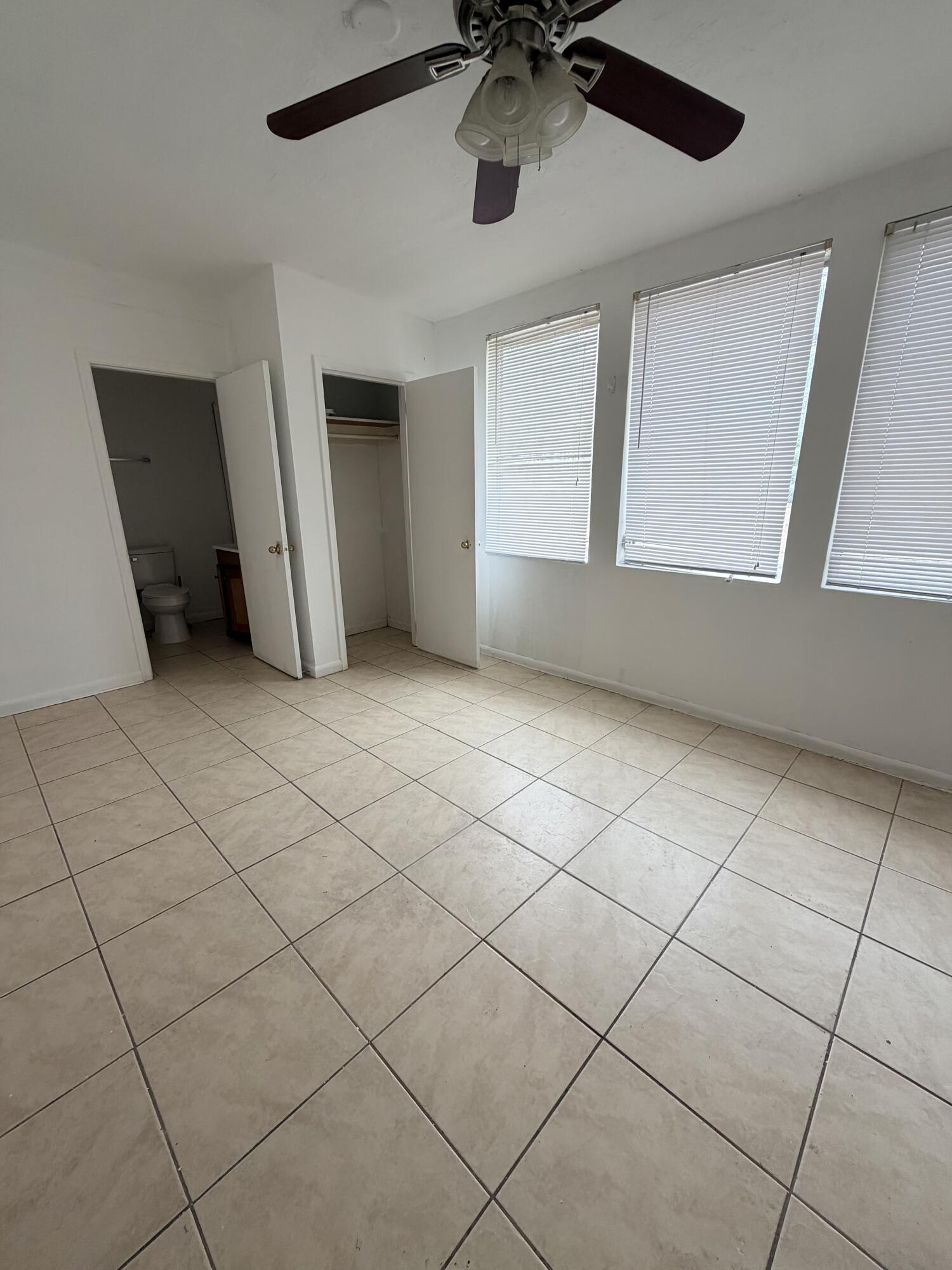 198 Southwest 15th Street Boca Raton, FL 33432 - Photo 7 of 14 198 back bed