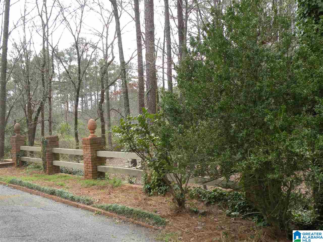 2423 Overhill Road Sylacauga, AL 35150 - Photo 33 of 38