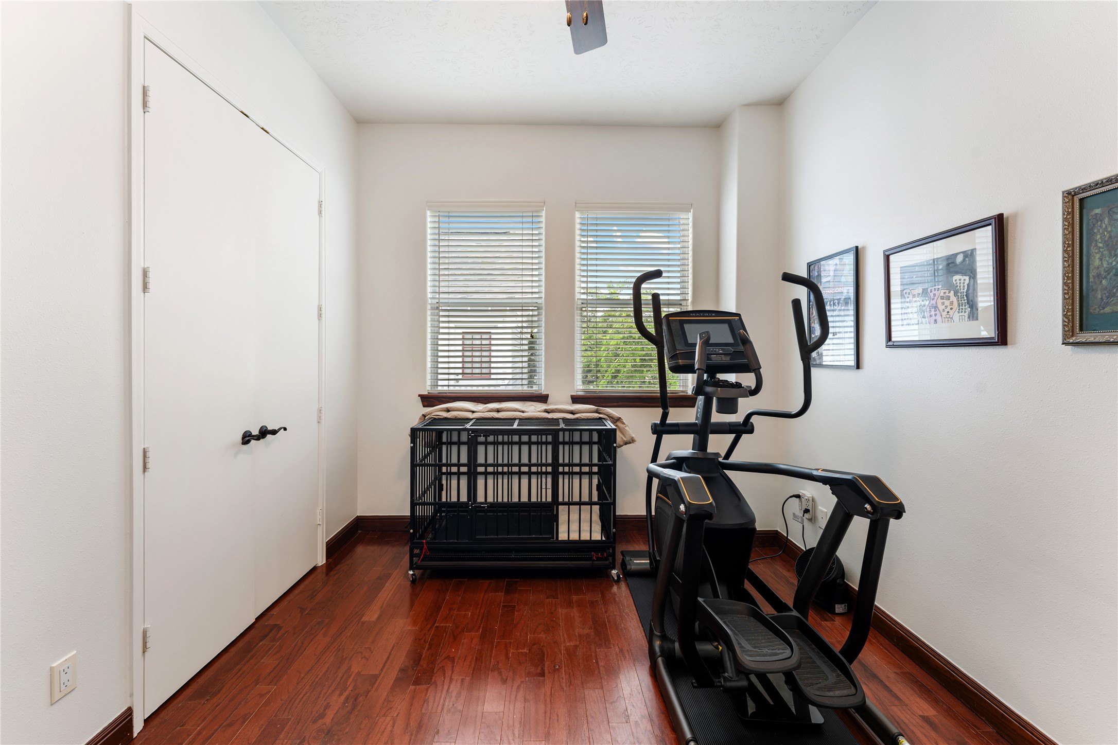 415 West 8th Street Houston, TX 77007 - Photo 39 of 39 Whether configured as a home gym, media room, or additional bedroom, this generous space adapts beautifully to your lifestyle. Natural light and clean architectural lines provide an ideal backdrop for work, wellness, or relaxation. The flexible floor plan is perfectly suited for today's modern living.