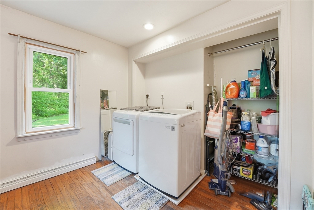 272 Prospect Avenue West Springfield, MA 01089 - Photo 18 of 39