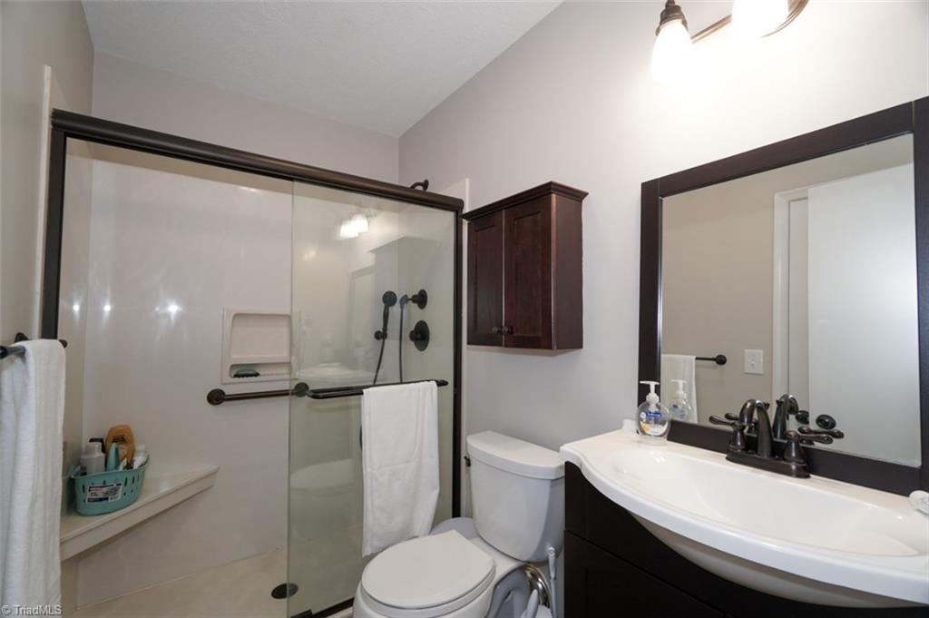 3127 Rockingham Road High Point, NC 27265 - Photo 23 of 29