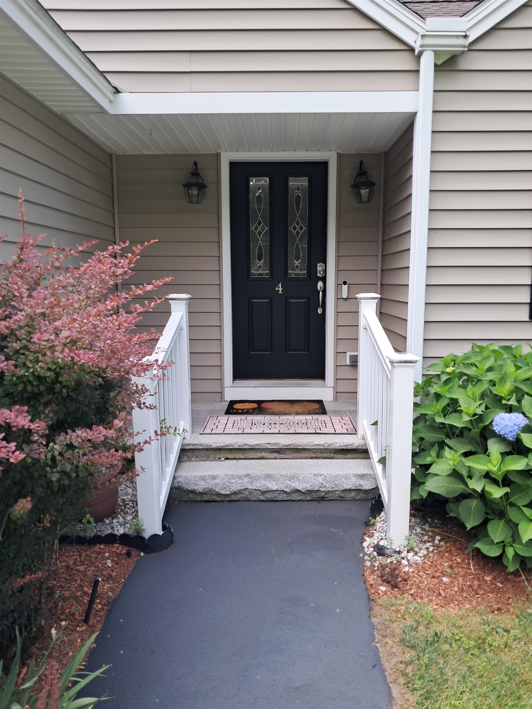 4 Sterling Way Hudson, NH 03051 - Photo 2 of 46