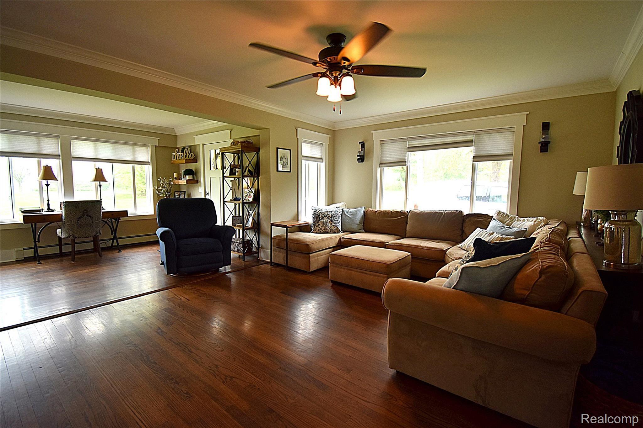 9670 Marshall Road South Lyon, MI 48178 - Photo 10 of 40 7 GREAT ROOM.JPG